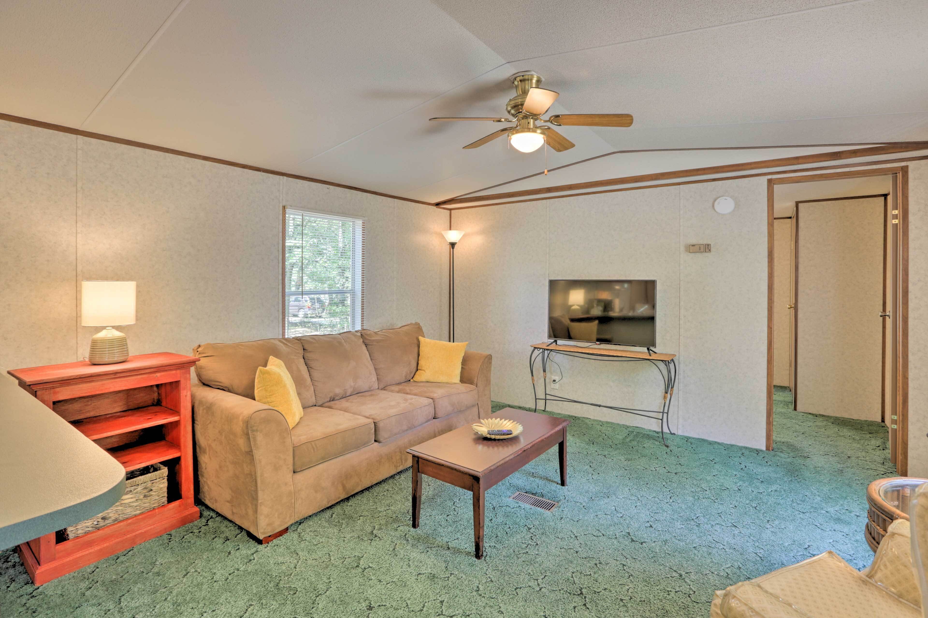 House (2 Bedrooms) | Interior