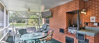 Sandford Vacation Rental Near Airport & Lake!