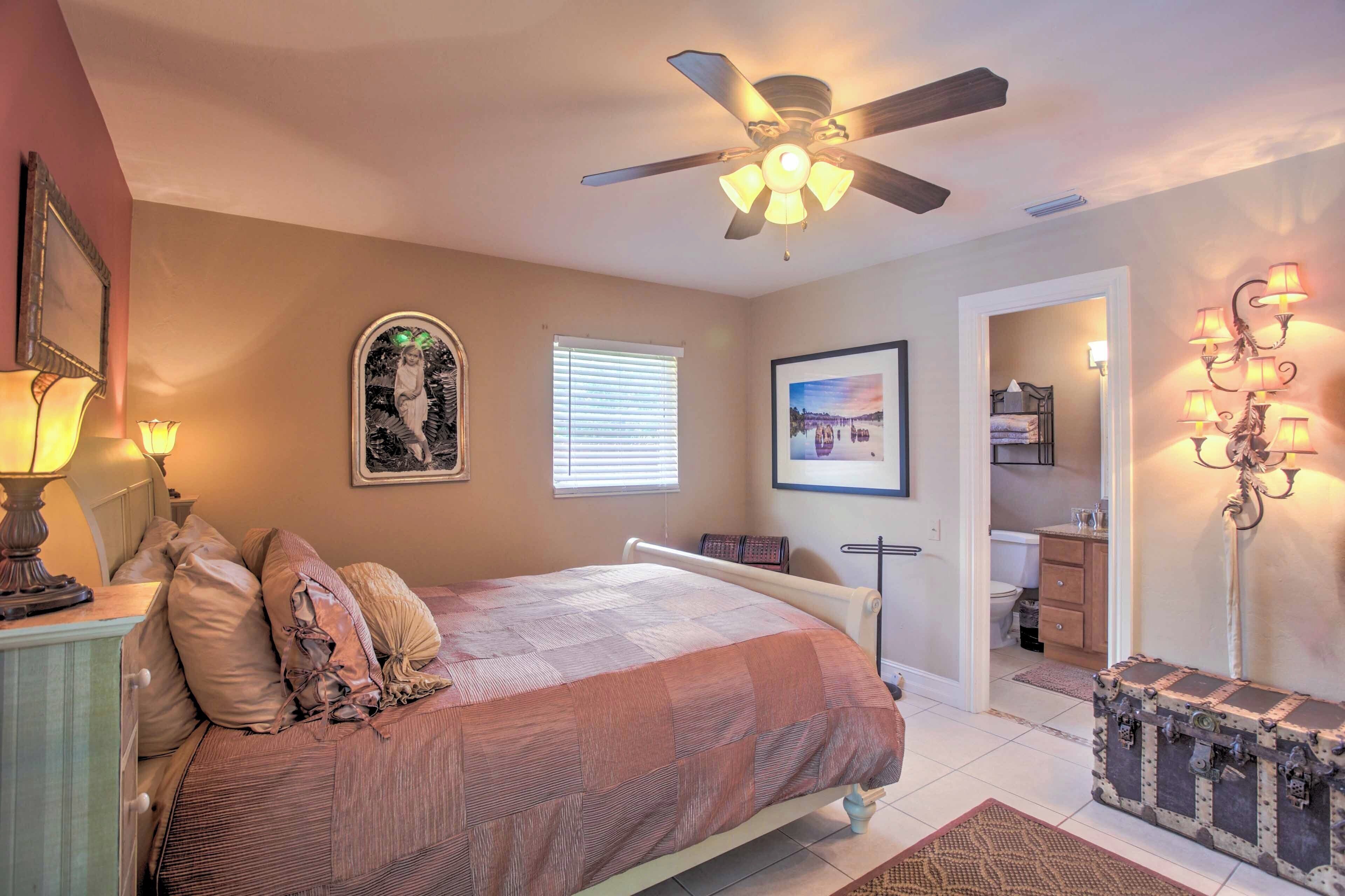 House (2 Bedrooms) | Interior