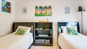 Cottage (2 Bedrooms) | Interior