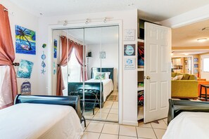 Cottage (2 Bedrooms) | Interior