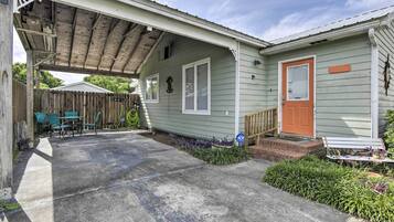 Cottage (2 Bedrooms) | Interior