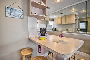 Cottage (2 Bedrooms) | Interior
