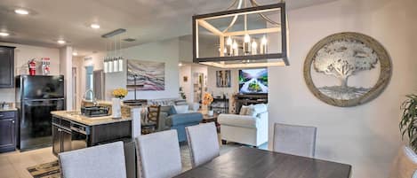 House (4 Bedrooms) | Interior