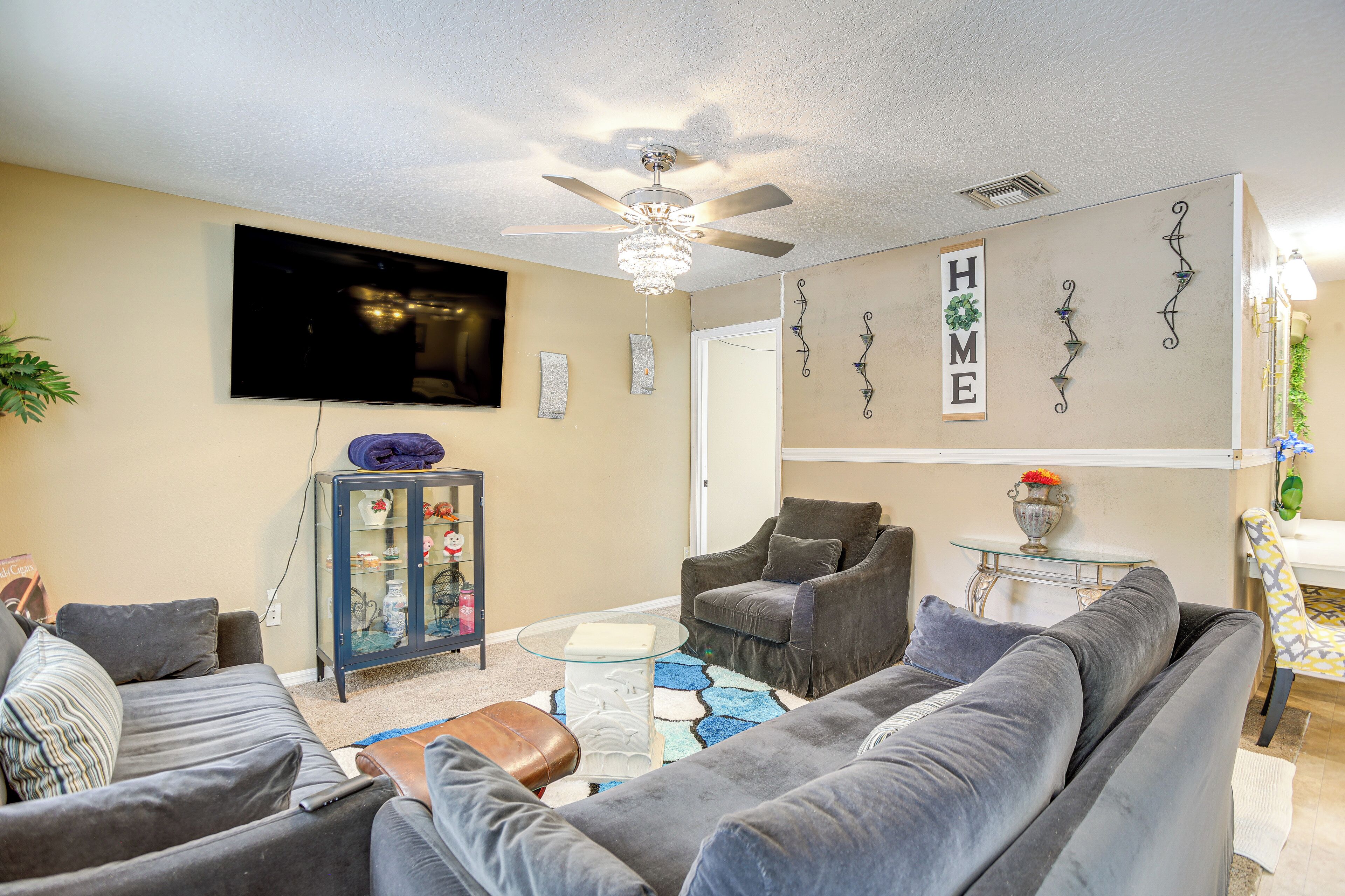 House (2 Bedrooms) | Interior