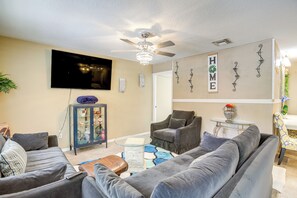 Casa (2 Bedrooms) | Interior