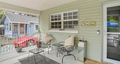 5 Mi to Beach: Family-friendly Home in Clearwater!