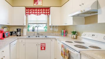 Rumah (2 Bedrooms) | Interior