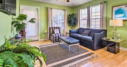 Cute Pensacola Townhome ~ 9 Mi to Downtown!