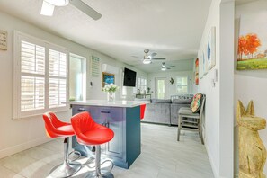 House (2 Bedrooms) | Interior