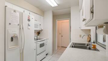 House (2 Bedrooms) | Bahagian dalam