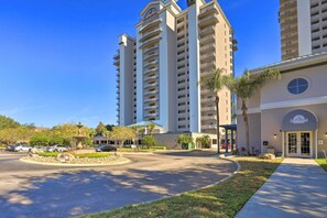 Interior - Family Resort Condo w/ 2 Pools: 1 Mi to Disney! (Orlando)