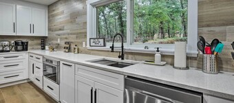 Inverness Getaway ~ 4 Mi to Henderson Lake!