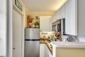 Apartment (0 Bedroom) | Interior