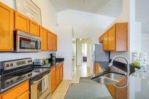 บ้านพัก (4 Bedrooms) | ภายใน