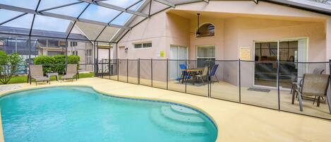 House (4 Bedrooms) | Pool