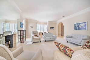 Villa (4 Bedrooms) | Interior