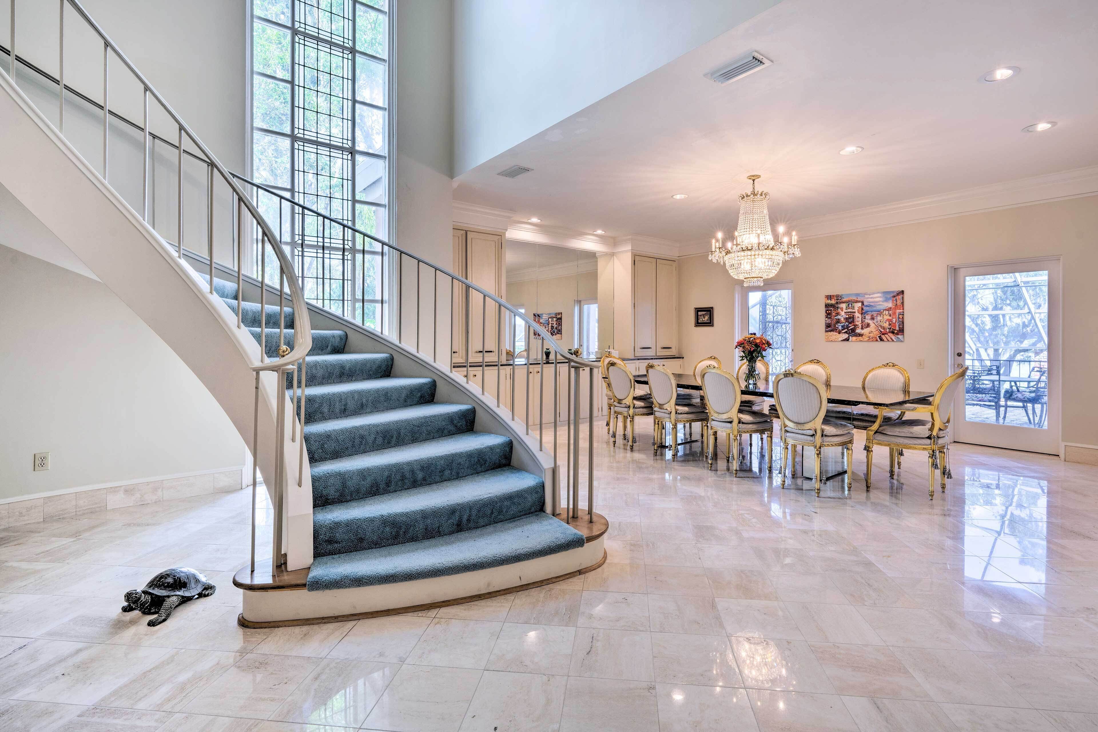 Villa (4 Bedrooms) | Interior