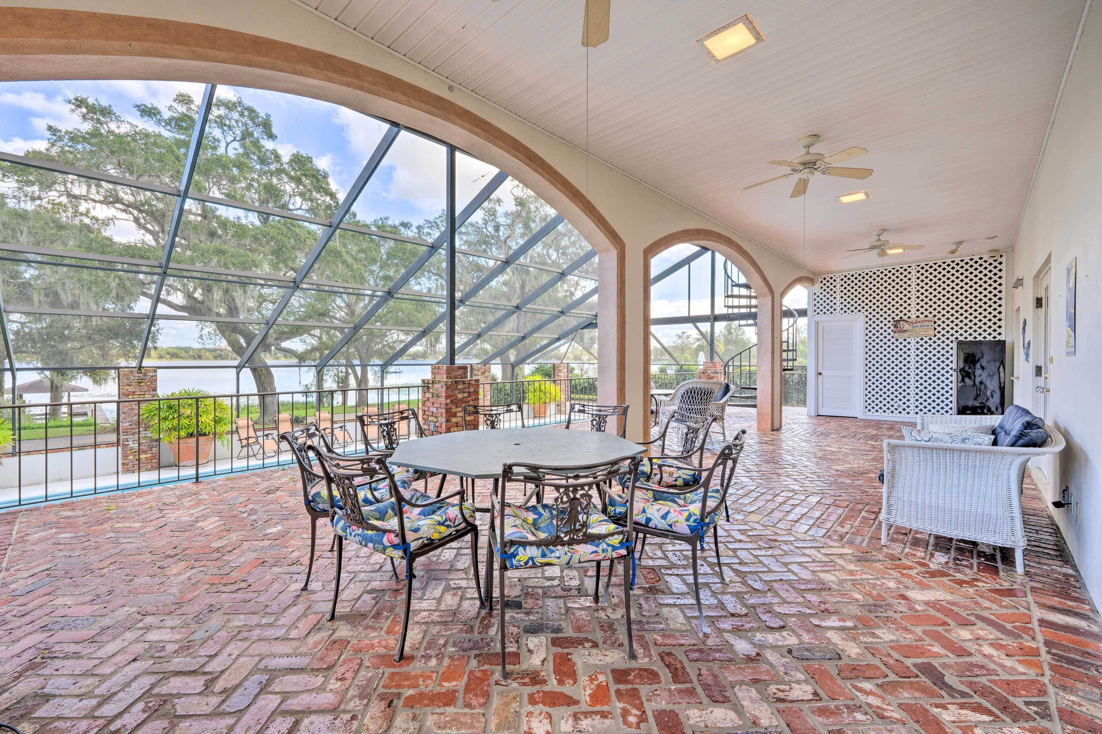 Villa (4 Bedrooms) | Interior