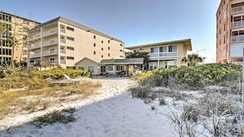 Cottage (2 Bedrooms) | Interior