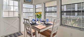 Steps to Beach, Cabana: Indian Shores Cottage