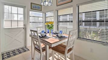 Cottage (2 Bedrooms) | Interior