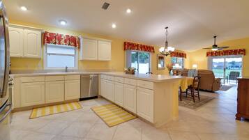 Vila (3 Bedrooms) | Interior