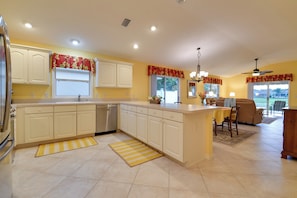 Villa (3 Bedrooms) | Interior - The Villages Home on Golf Course Near Lake Sumter! (The Villages)