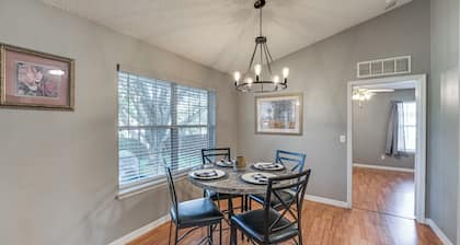 Deltona Retreat w/ Yard + Grill: Pets Welcome!