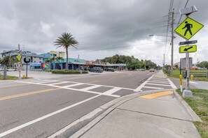 Apartment (2 Bedrooms) | Interior - Indian Rocks Vacation Rental Condo: Steps to Beach (Indian Rocks Beach)