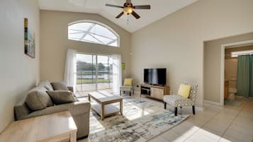 House (4 Bedrooms) | Front of property