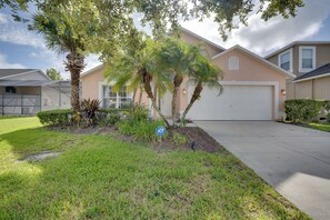 Interior - Kissimmee Getaway w/ Pool ~ 7 Mi to Disney! (Kissimmee)