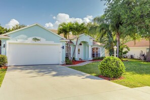House (4 Bedrooms) | Interior - Inviting Jensen Beach Home w/ Screened-in Patio! (Jensen Beach)