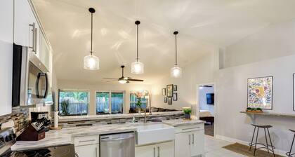 Inviting Jensen Beach Home w/ Screened-in Patio!