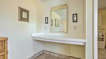 Cottage (1 Bedroom) | Interior