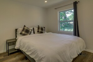 獨棟房屋 (2 Bedrooms) | 2 間臥室、床單