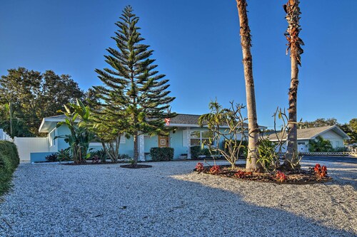 Lush Seminole Surf Inn w/ Backyard Fire Pit!