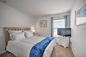 House (5 Bedrooms) | Interior - Pool + Lanai: Emerald Isle Resort Home! (Kissimmee)