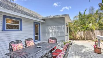 Cottage (2 Bedrooms) | Interior