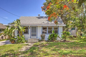 Cottage (2 Bedrooms) | Interior - Lovely Cottage Near Downtown Stuart & Beaches (Stuart)