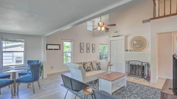 Cottage (2 Bedrooms) | Interior