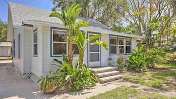 Cottage (2 Bedrooms) | Interior