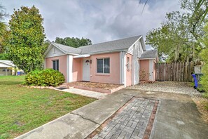 House (2 Bedrooms) | Front of property