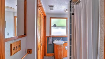 Nhà (2 Bedrooms) | Nội thất