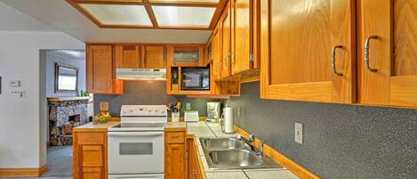 House (2 Bedrooms) | Interior