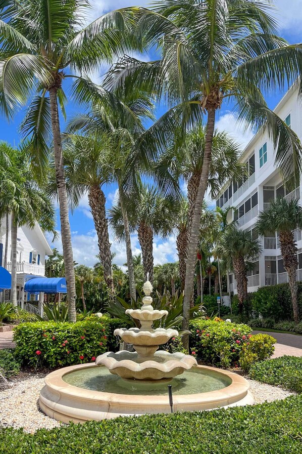 Apartment (2 Bedrooms) | Interior - Marco Island Condo w/ Shared Pool & Hot Tub! (Marco Island)