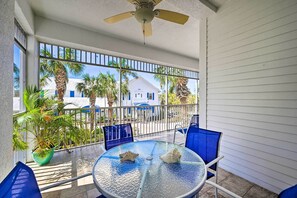 Interior - Marco Island Condo w/ Shared Pool & Hot Tub! (Marco Island)