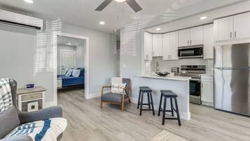 Apartment (1 Bedroom) | Interior