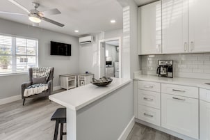 Apartment (1 Bedroom) | Interior