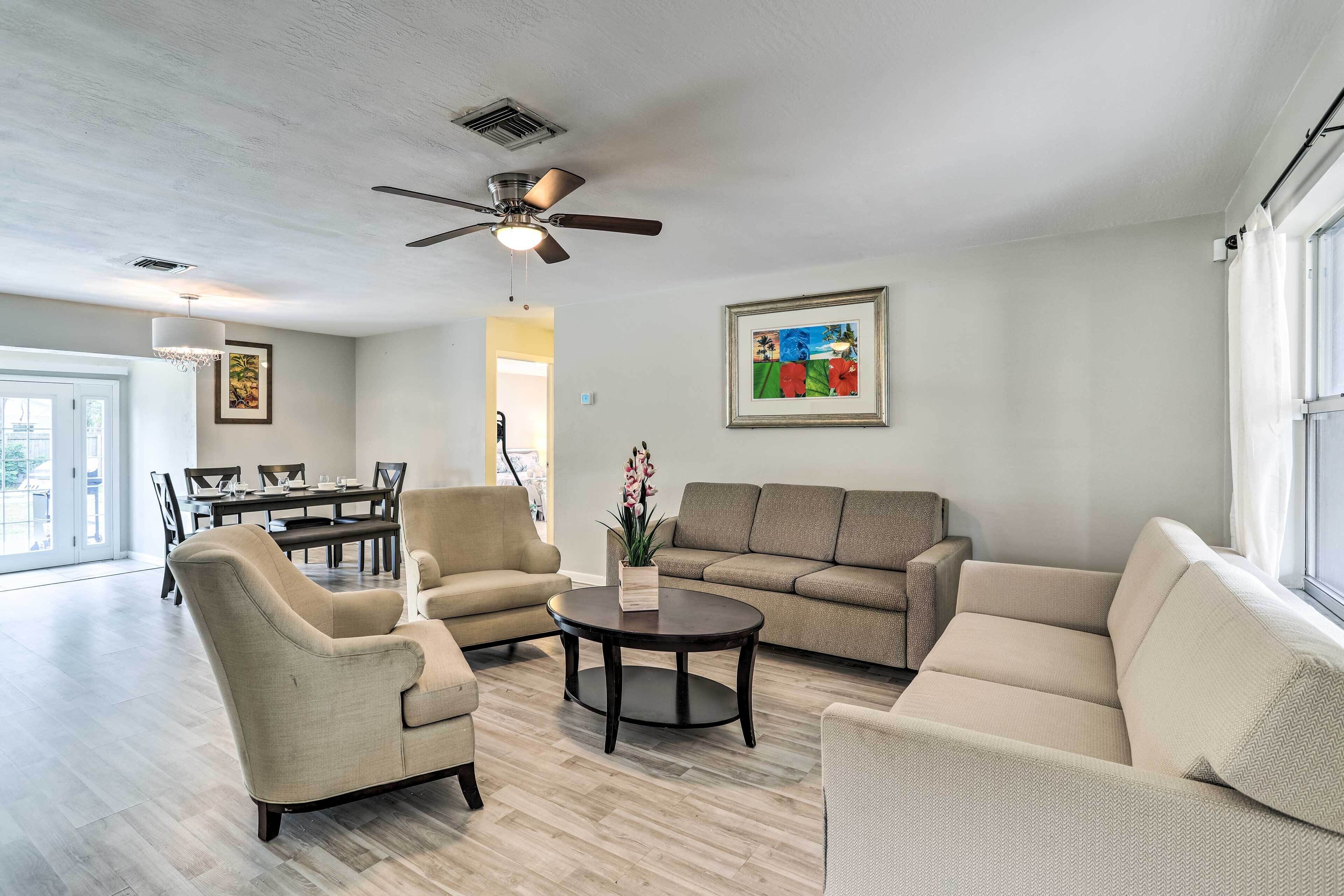 Largo Hideaway w/ Game Room & Fenced Yard!